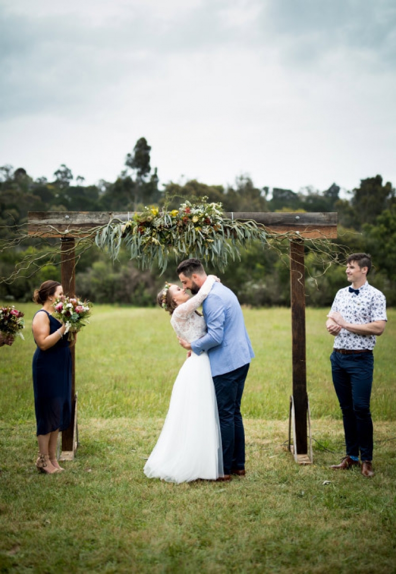 Tegen and Drew wed in the field